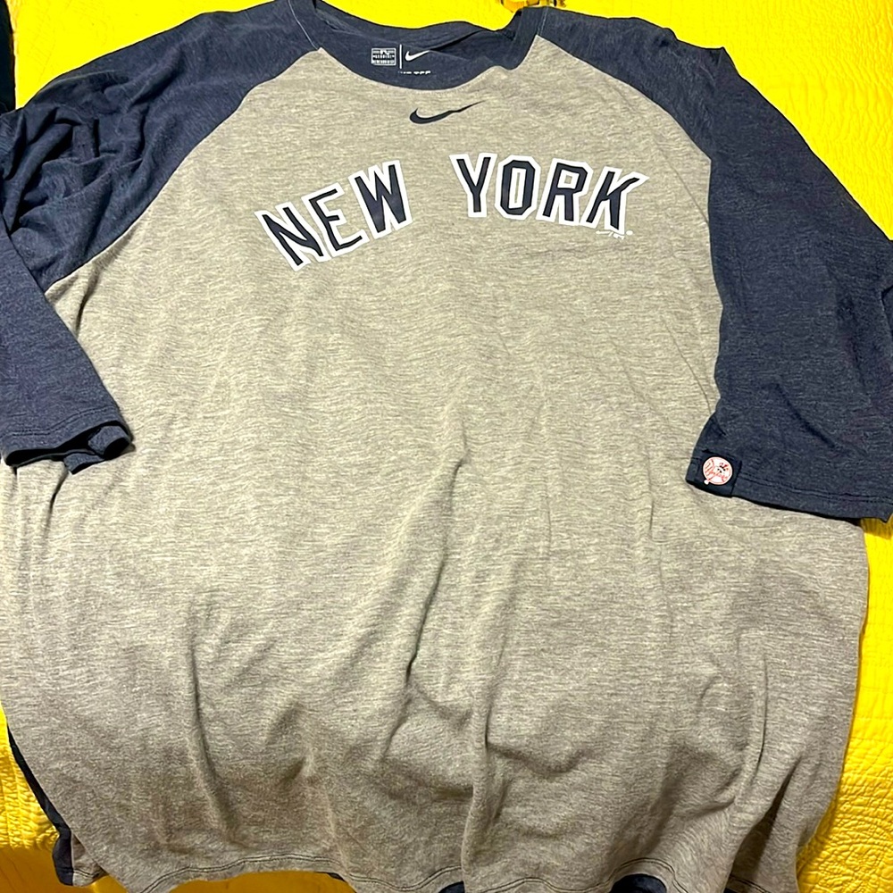 XXL New York 3/4 sleeve baseball t shirt